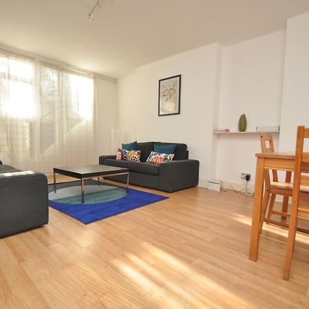 Appartement Large Garden Flat In The Heart Of Islington à Londres Extérieur photo